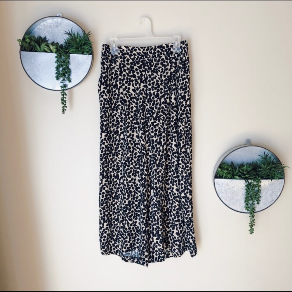 H&M Leopard Print Palazzo Pants (NWOT)